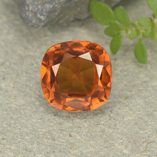 1.95ct Natürlicher Gelblich-orange Hessonit-Granat, Kissen, VS