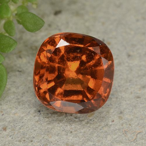 1.94ct Natürlicher Mittelorange Hessonit-Granat, Kissen, VS
