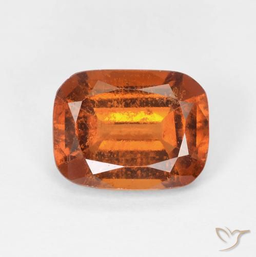 2.28ct Natürlicher Medium Dark-Orange Hessonit-Granat, Kissen, VS