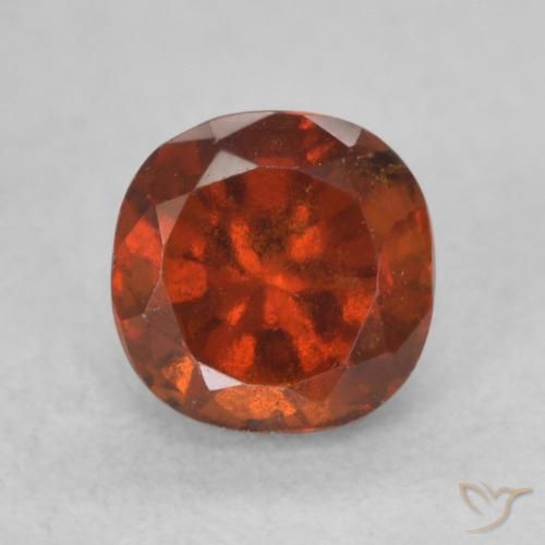 0.87ct Natürlicher rötlich-orange Hessonit-Granat, Kissen, VS