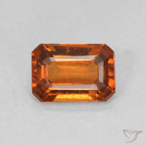 0.82ct Natürlicher Mittelorange Hessonit-Granat, Smaragdschliff, VS