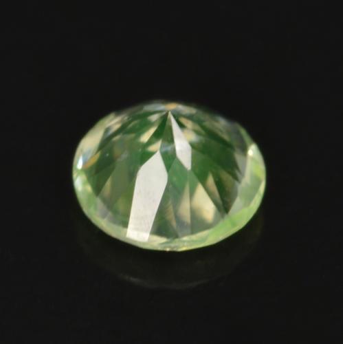 0,15 ctw natürlicher grüner Hyalitopal, Rundschliff, Transparent