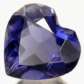 0,55 ctw natürlicher blauer Iolith, Herzform, VS