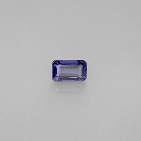 0,33 ctw natürlicher blauer Iolith, Smaragdschliff, VS