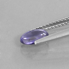 0,55 ctw natürlicher blauer Iolith, Oval Schliff, Transparent