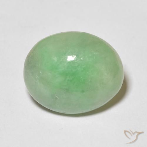 4.52ct Natürlicher limettengrün Jade, Oval, Lichtundurchlässig
