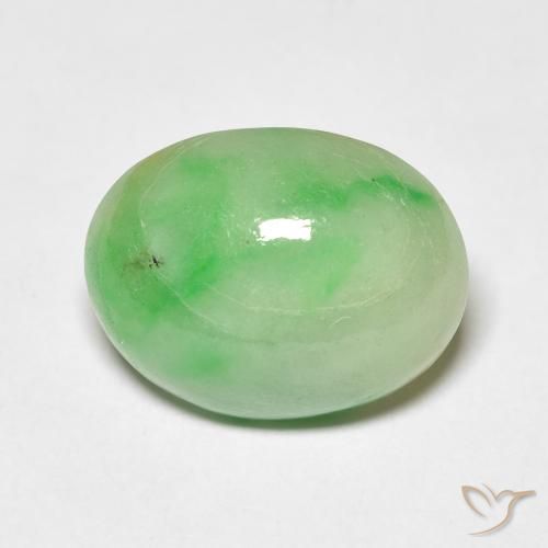 4.47ct Natürlicher Mittelgrün Jade, Oval, Transparent
