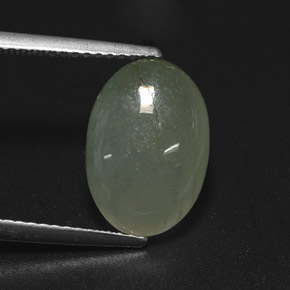 5,09 ctw natürlicher grüner Jadeit, Oval Schliff, Lichtdurchlässig