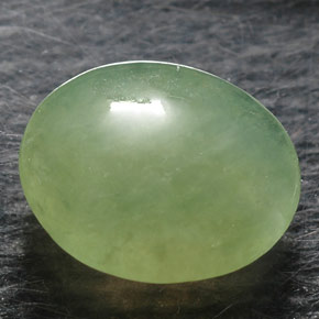 1,37 ctw natürlicher grüner Jadeit, Transparent, Transparent / Lichtdurchlässig