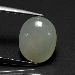 2,41 ctw natürlicher grüner Jadeit, Oval Schliff, Lichtdurchlässig