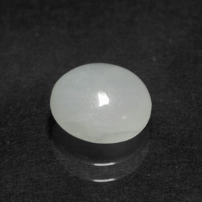 2,37 ctw natürlicher weißer Jadeit, Oval Schliff, Lichtdurchlässig