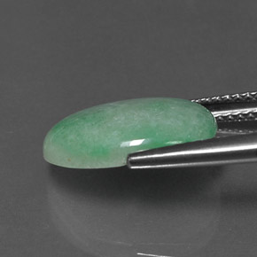4,87 ctw natürlicher grüner Jadeit, Oval Schliff, Lichtundurchlässig