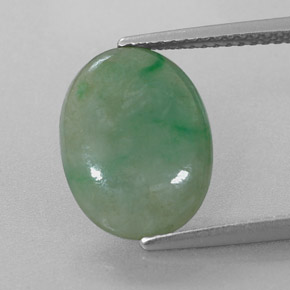 4,88 ctw natürlicher grüner Jadeit, Oval Schliff, Lichtdurchlässig