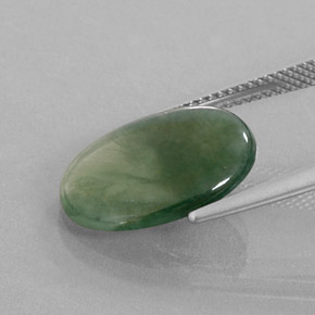 5,69 ctw natürlicher grüner Jadeit, Oval Schliff, Transparent