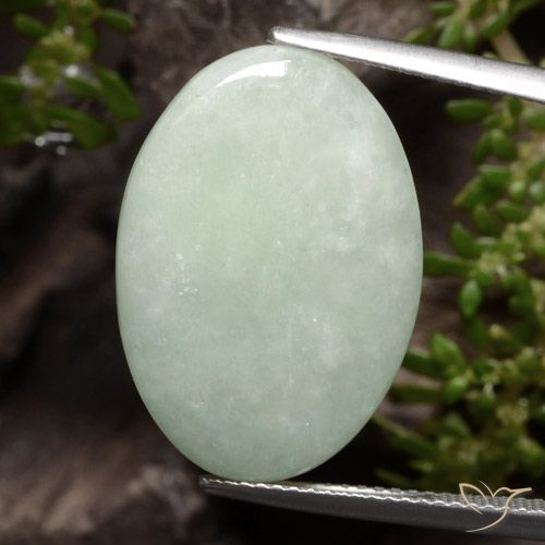 15.94ct Natürlicher hellgelblich-grün Jadeit, Oval, Lichtdurchlässig