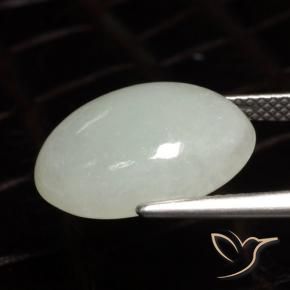 9,17 ctw natürlicher gelblich-grün Jadeit, Oval, Lichtdurchlässig