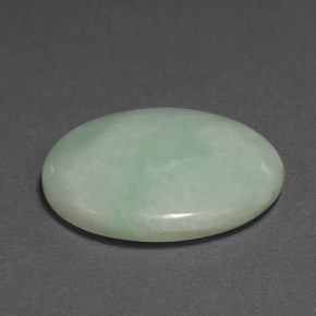 30,33 ctw natürlicher grüner Jadeit, Oval Schliff, Lichtundurchlässig