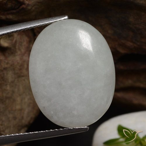 11.79ct Natürlicher gräulich-weiß Jadeit, Oval, Lichtdurchlässig