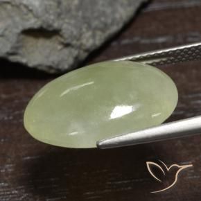 9,17 ctw natürlicher Olivgrün Jadeit, Oval, Lichtdurchlässig