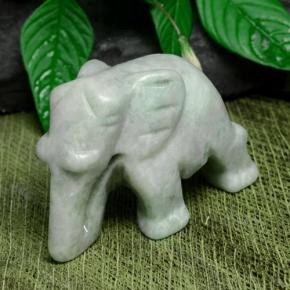 9,17 ctw natürlicher Blasses Grün Jadeit, Ausgefallene Form, Lichtundurchlässig