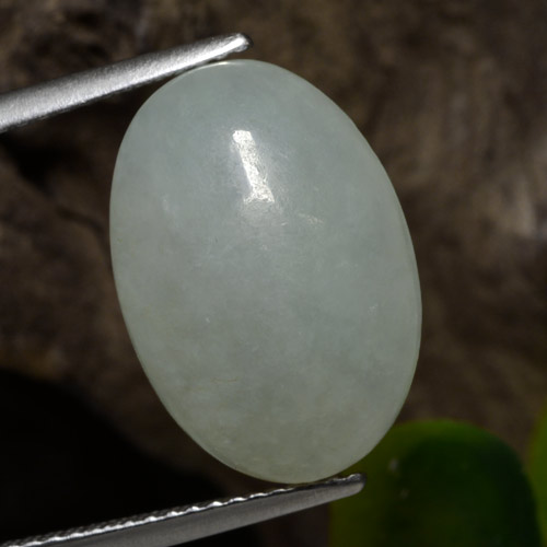10,75 ctw natürlicher grüner Jadeit, Oval Schliff, Lichtdurchlässig