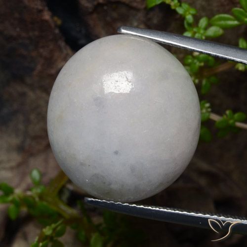 21.41ct Natürlicher gräulich-weiß Jadeit, Oval, Lichtdurchlässig