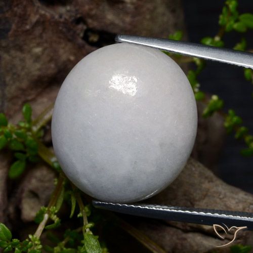 22.55ct Natürlicher gräulich-weiß Jadeit, Oval, Lichtdurchlässig