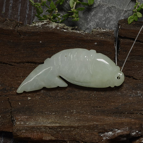 9,17 ctw natürlicher Mittelgrün Jadeit, Ausgefallene Form, Lichtdurchlässig