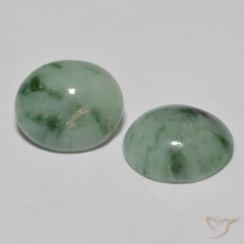 8.87 ct natürliche Blasses Waldgrün Jadeit-Edelsteine, Oval, Lichtundurchlässig