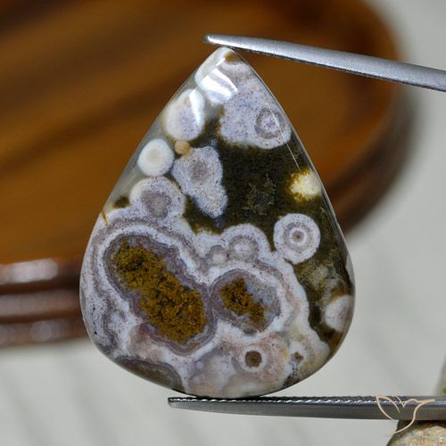 37.19ct Natürlicher Mehrfarbig Jaspis, Birnenform, Lichtundurchlässig