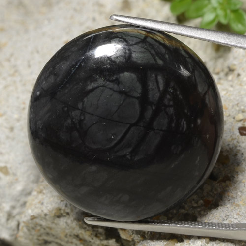 32,19 ctw natürlicher schwarzer Jaspis, Rundschliff, Lichtundurchlässig