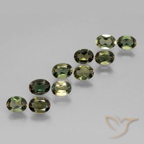 3.33 ct natürliche bräunlich-grün Kornerupin-Edelsteine, Oval, VVS-VS