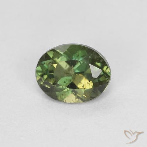 0.31ct Natürlicher Erdiges Grün Kornerupin, Oval, VS-SI