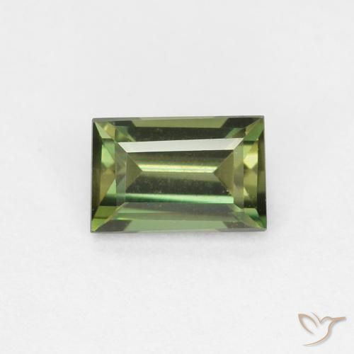 0.34ct Natürlicher Warmes Grün Kornerupin, Baguette, VVS