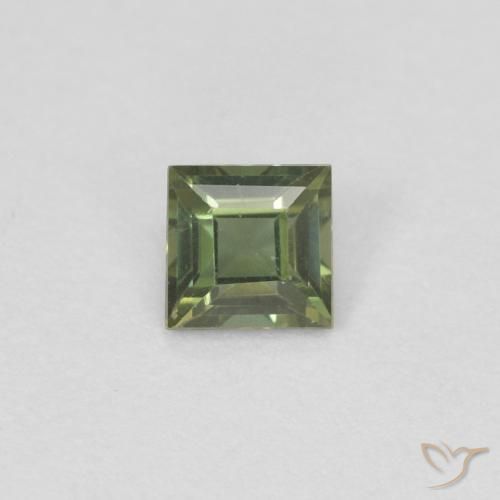 0.20ct Natürlicher Medium Dark-Green Kornerupin, Quadrat, VVS