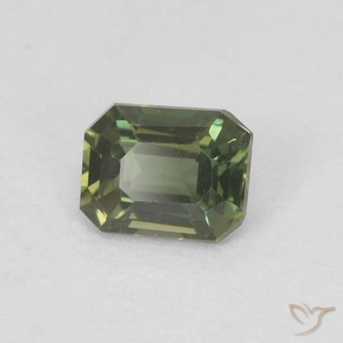 9,17 ctw natürlicher Medium Dark-Green Kornerupin, Oktagonschliff, VVS