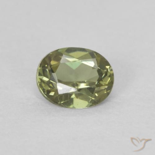 0.25ct Natürlicher Warmes Waldgrün Kornerupin, Oval, VVS-VS