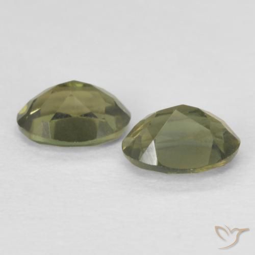 0.47 ct natürliche Erdiges Grün Kornerupin-Edelsteine, Oval, VS