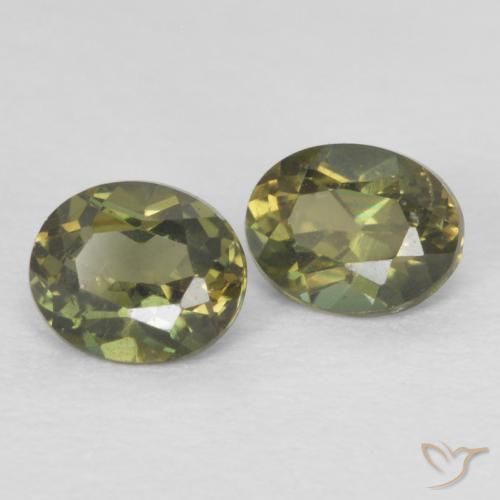 0.50 ct natürliche gelblich-grün Kornerupin-Edelsteine, Oval, VVS-VS