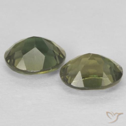 0.50 ct natürliche gelblich-grün Kornerupin-Edelsteine, Oval, VVS-VS