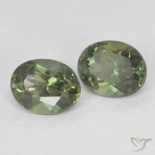 0.36 ct natürliche Warmes Waldgrün Kornerupin-Edelsteine, Oval, VS
