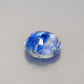 0,88 ctw natürlicher blauer Disthen, Rundschliff, VS-SI