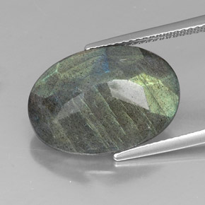 10,53 ctw natürlicher mehrfarbiger Labradorit, Oval Schliff, Lichtundurchlässig