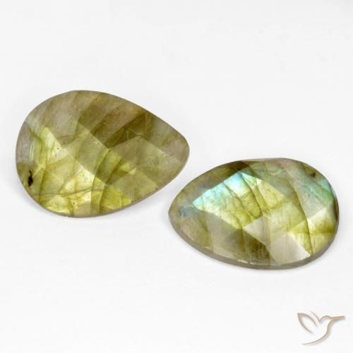 12.66 ct natürliche Mehrfarbig Labradorit-Edelsteine, Birnenform, Lichtdurchlässig