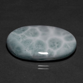 32,38 ctw natürlicher grüner Larimar, Oval Schliff, Lichtundurchlässig