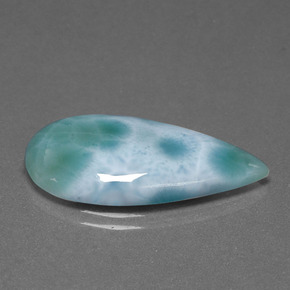 12,25 ctw natürlicher grüner Larimar, Birnenform, Lichtundurchlässig