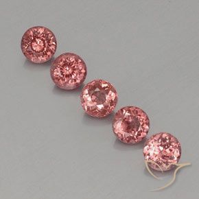 4.06ctw Natürlicher Himbeerrosa Malaya-Granat, Runden, VS