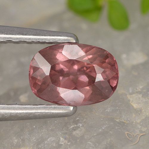 0.62ct Natürlicher tiefrosa Malaya-Granat, Kissen, VS