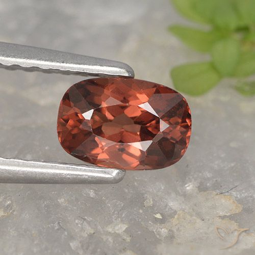 0.72ct Natürlicher Tiefes Purpurrot Malaya-Granat, Kissen, VVS-VS, Photo A