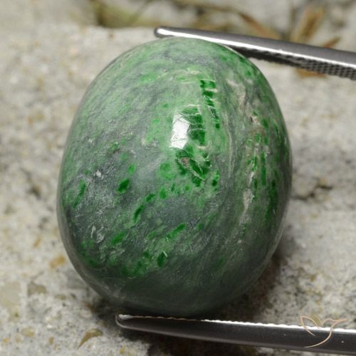 35.77ct Natürlicher dunkelgrün Mawsitsit, Oval, Lichtundurchlässig